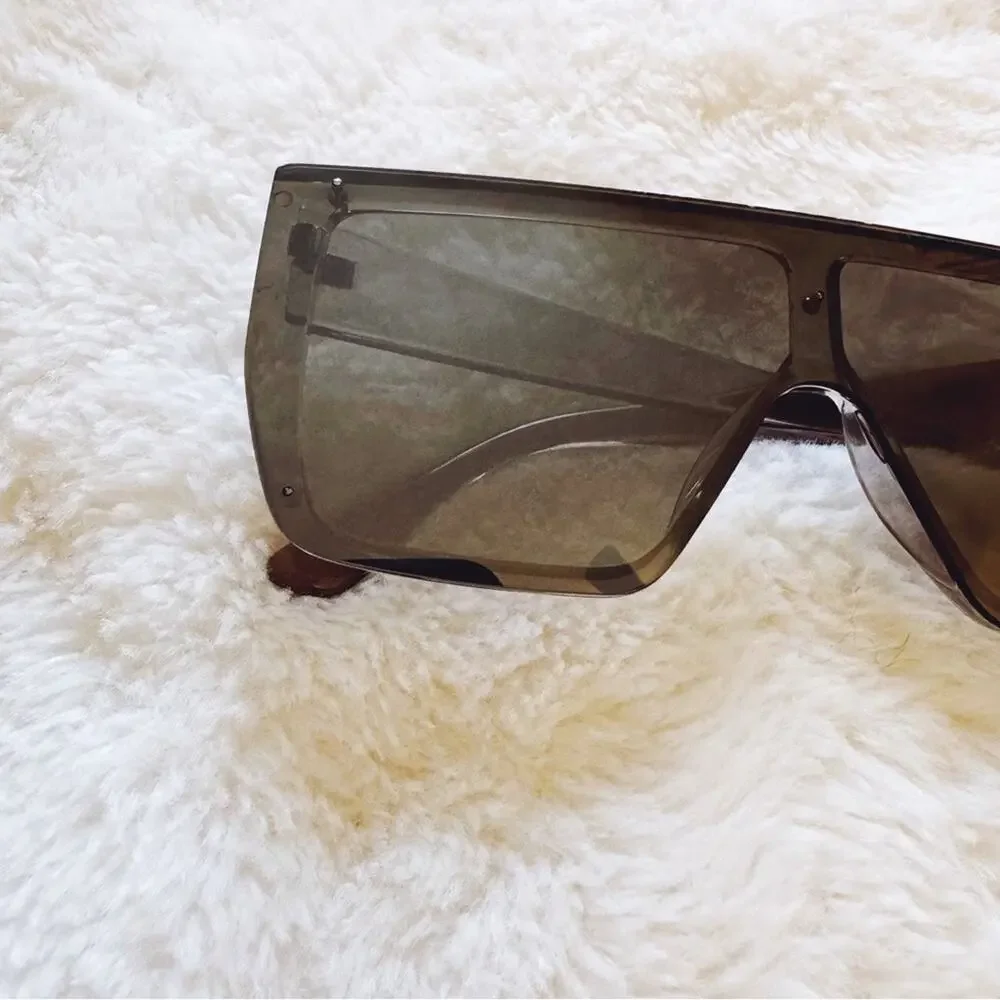 Greta Gray Oversized Statement Sunglasses